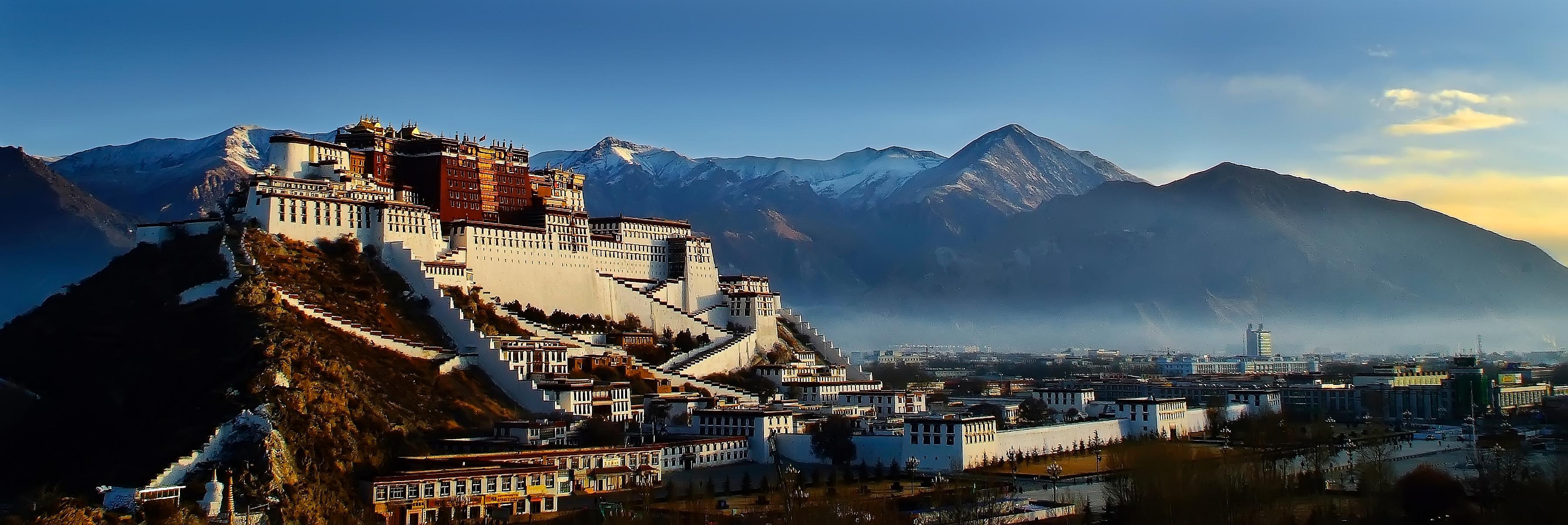 3600x1207 Potala Palace in Tibetan