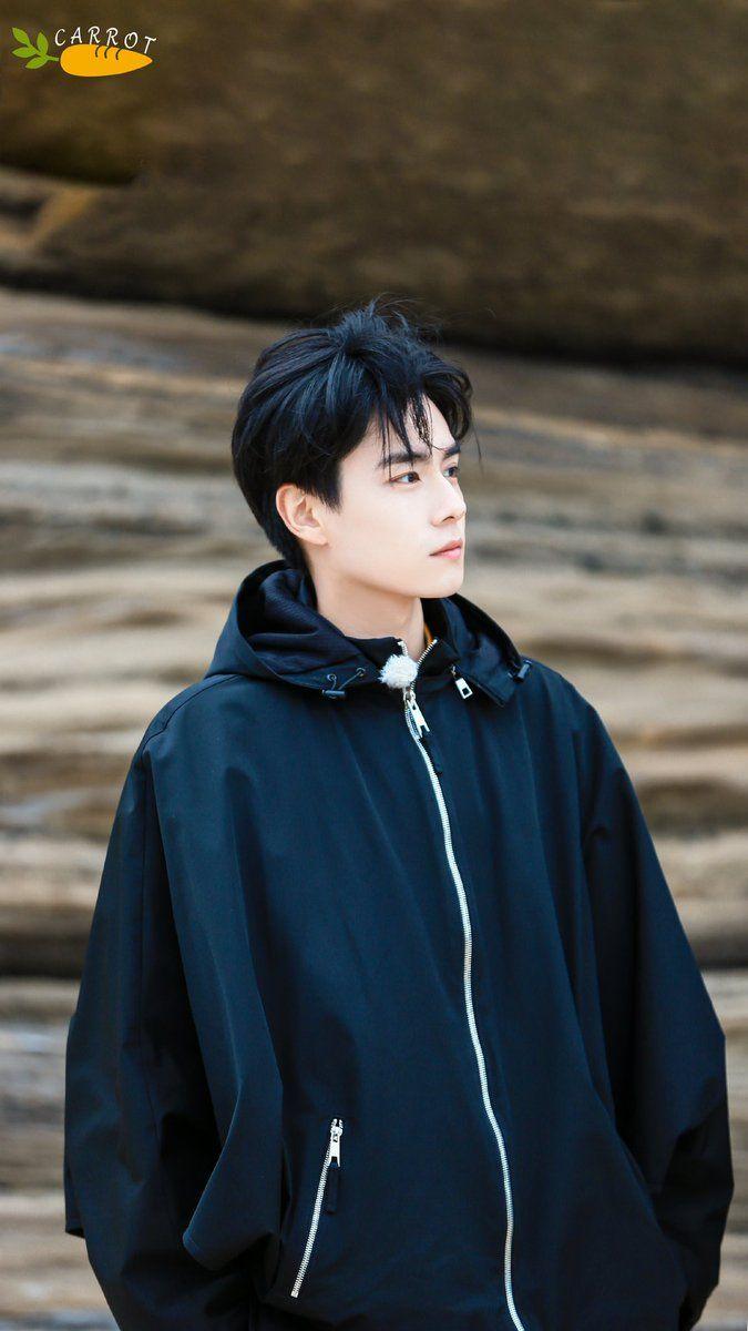 675x1200 Hu Yitian Wallpaper