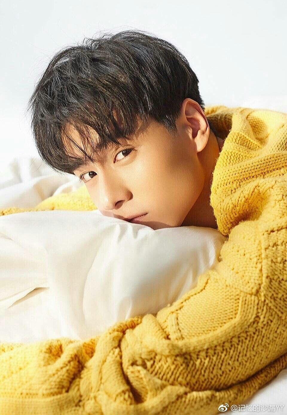 960x1390 Hu Yi Tian ❁. Famosos, Chicos japoneses, Actrices adolescentes
