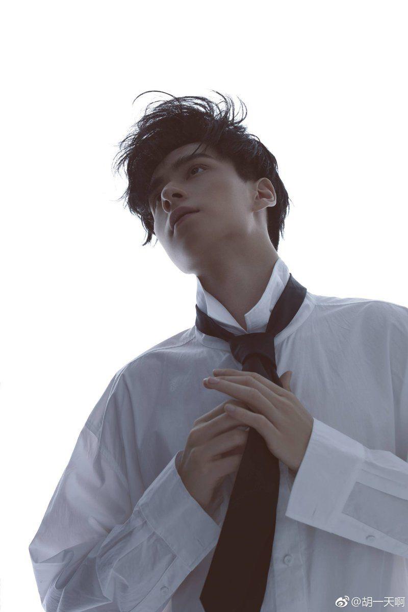 800x1200 Hu Yi Tian