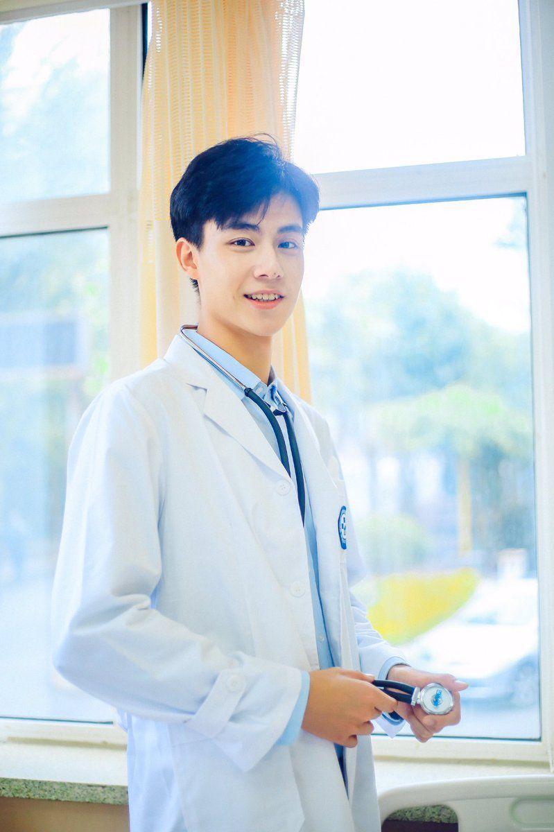 799x1200 Hu Yi Tian PICTURES