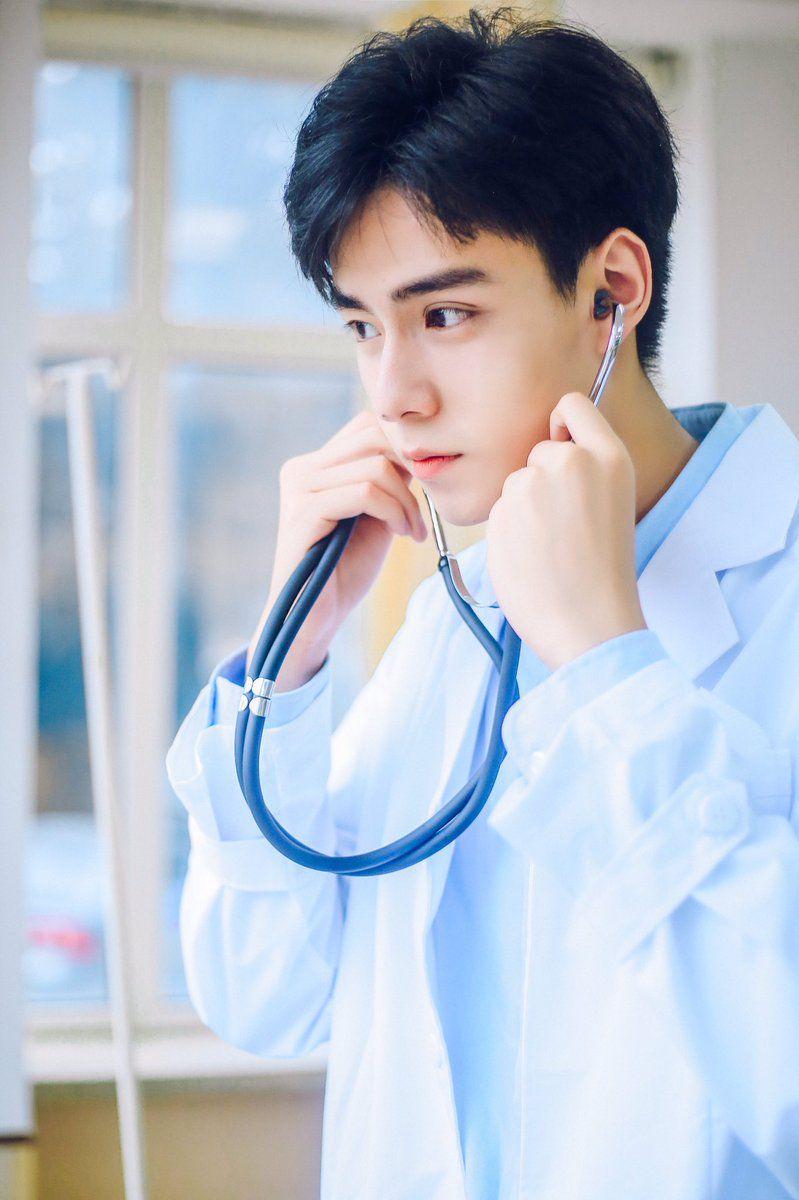 799x1200 Hu Yi Tian PICTURES