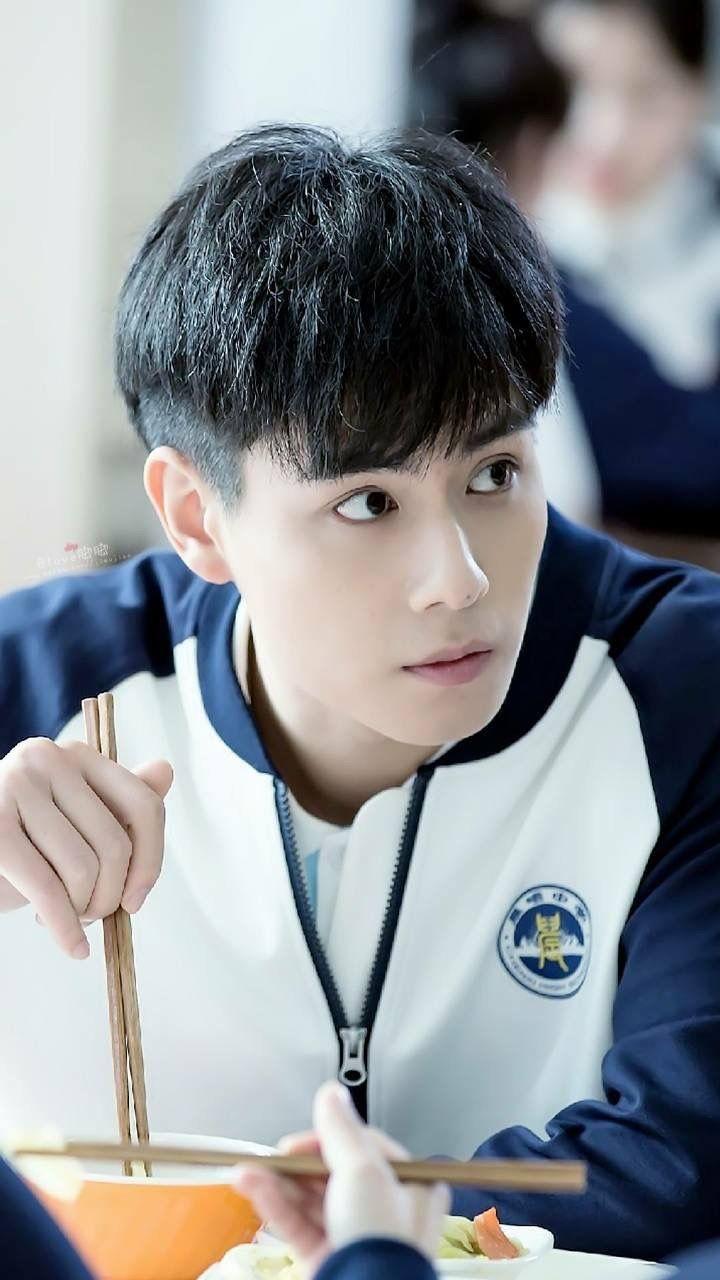 720x1280 胡一天 Hu Yi Tian. A love so beautiful, Nam joo hyuk cute, Video romance