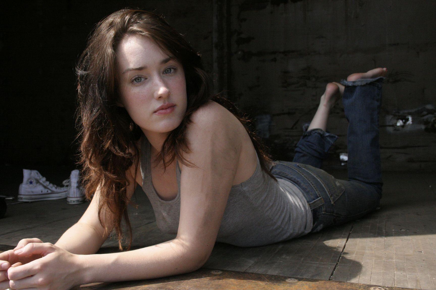 1728x1152 Ashley Johnson (Ellie: The Last Of Us). Ashley johnson, The last of us, Actresses