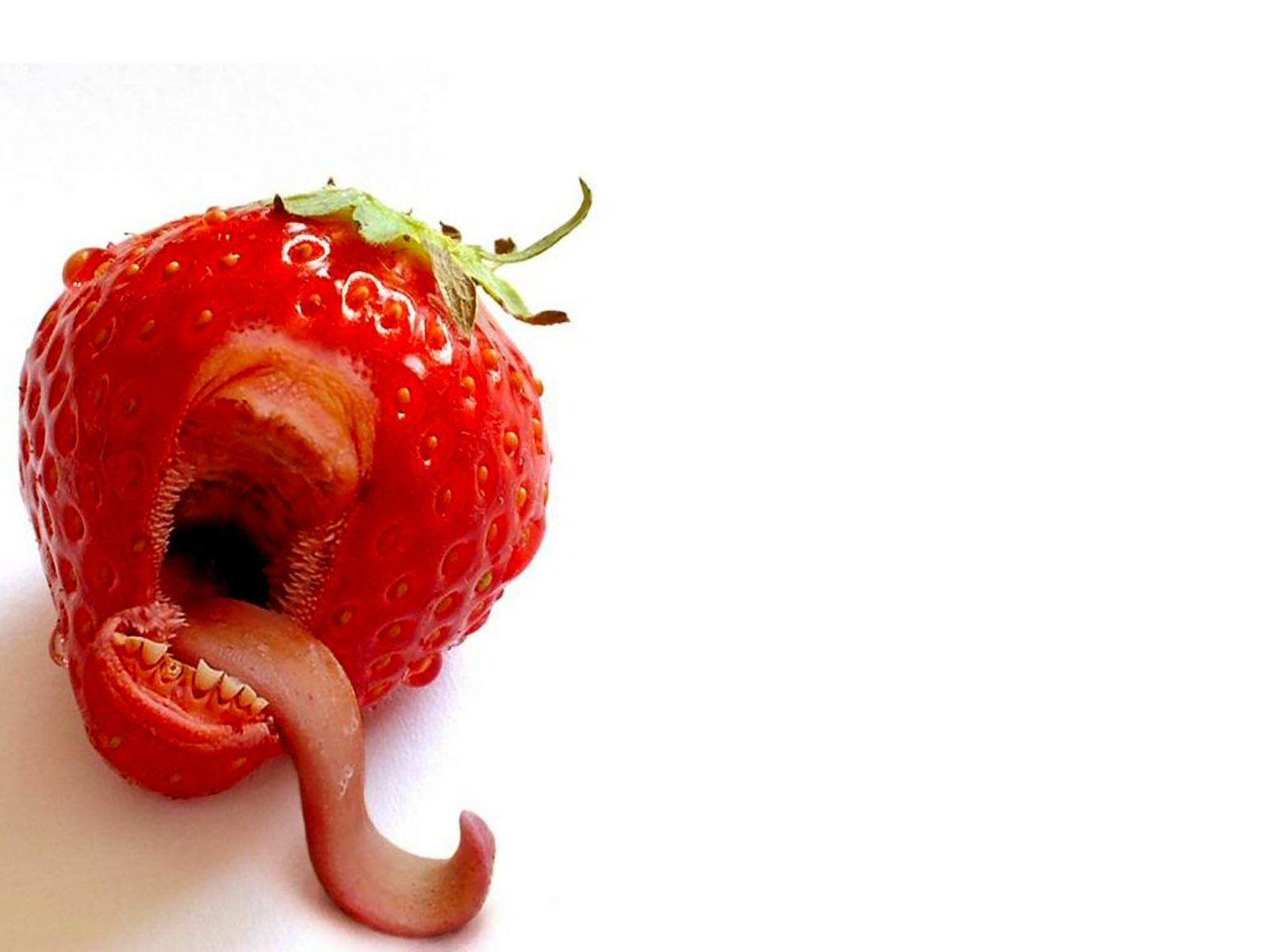 1600x1200 Strawberry Monster HD Wallpaper