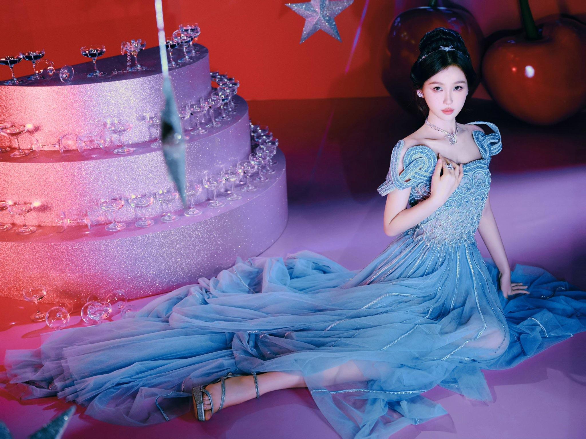 2048x1536 Esther Yu For W China Anual Gala 2025.08.19 Wearing Tony Ward 2025 F W Couture Collection
