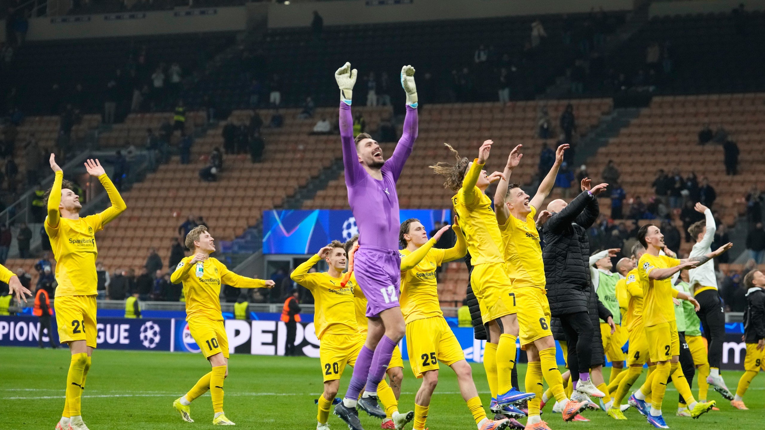 2560x1440 Bodø/Glimt gets Sporting in Champions League round of 16. Real Madrid and Man City paired yet again