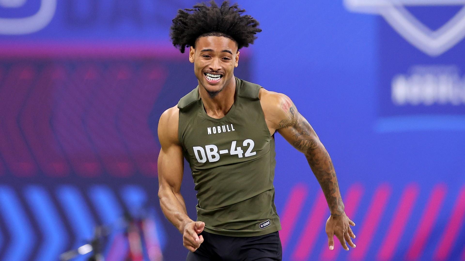 1920x1080 Nate Wiggins 40 time: Clemson CB completes blazing dash despite 'feeling pop, ' suffering injury at NFL Combine