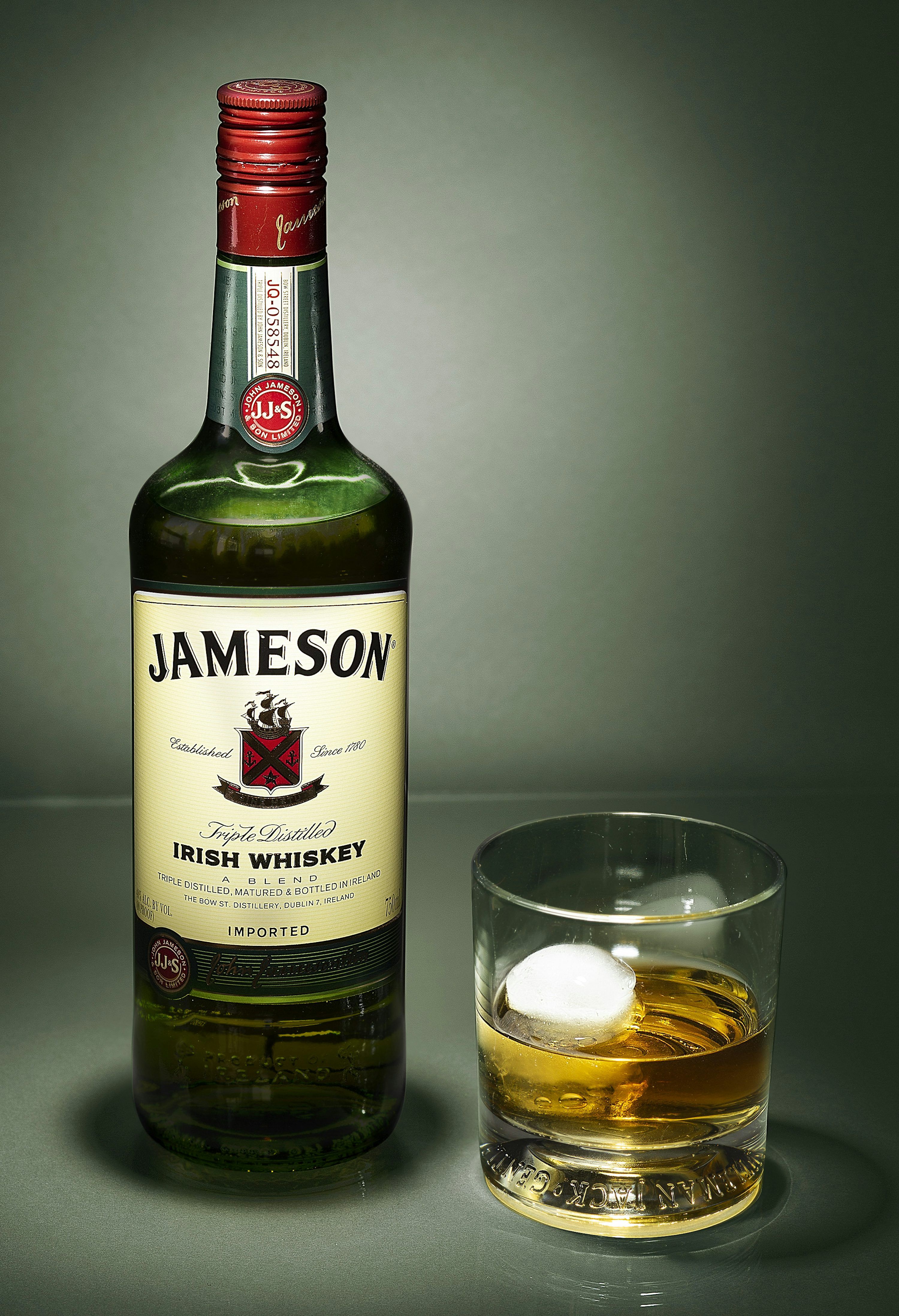 3000x4392 Jameson Whiskey Picture. Download Free Image