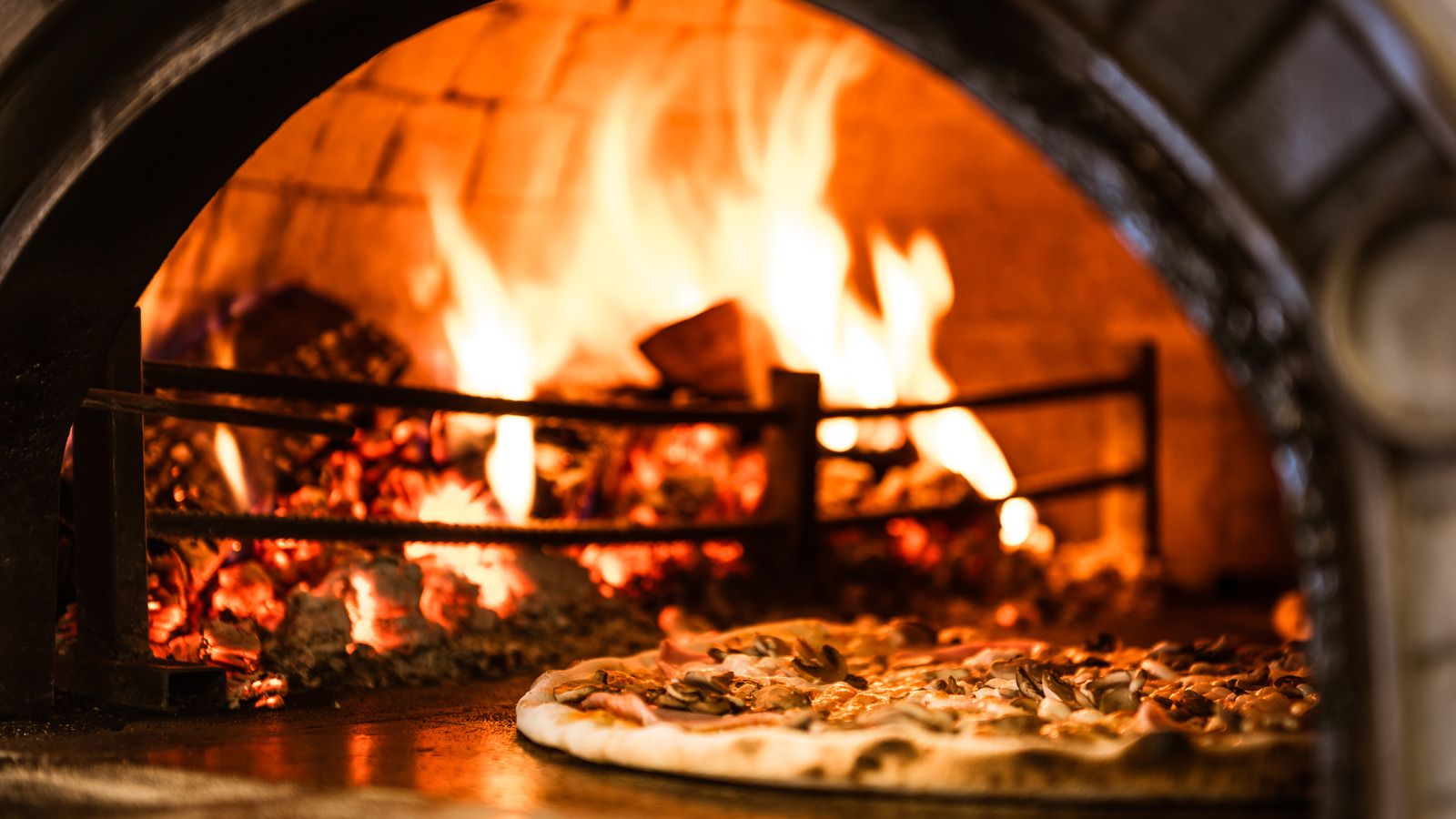 1600x900 What New York's Proposed Oven Ban Means For Our Favorite Pizzerias