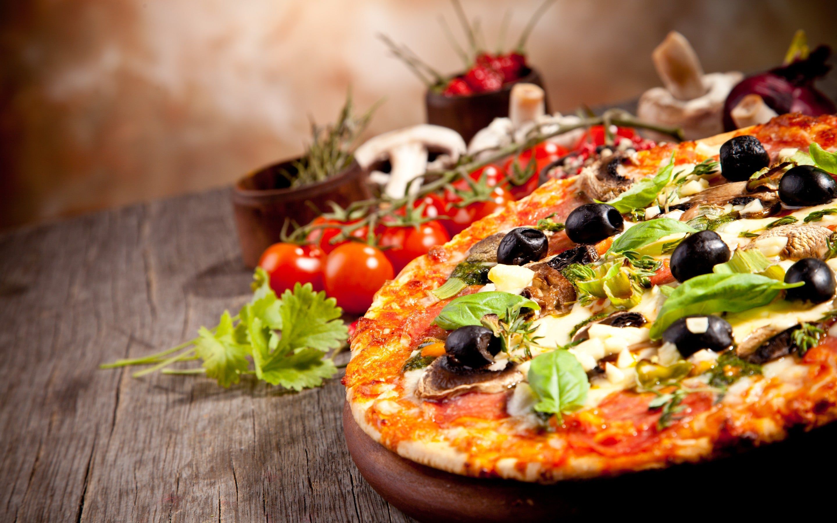 2880x1800 Bake Italian Style Pizza with the Buschbeck Pizza Oven Insert