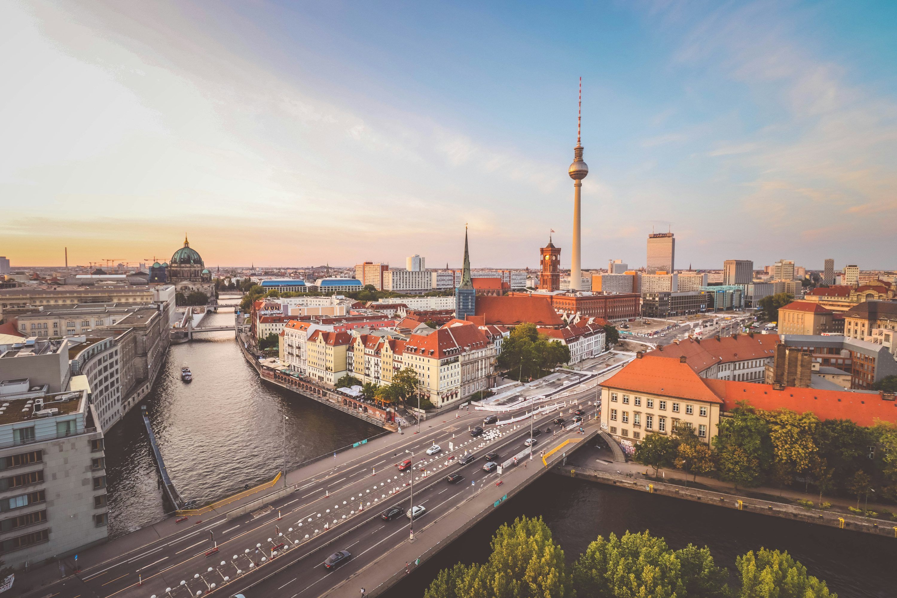 3000x2000 Berlin Summer Picture. Download Free Image