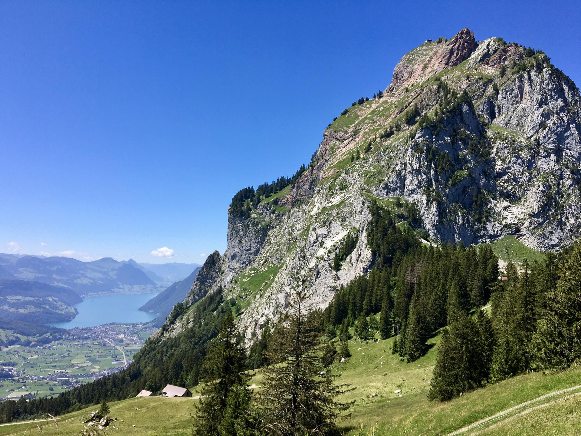 1920x1440 Natural Monuments in Schwyz