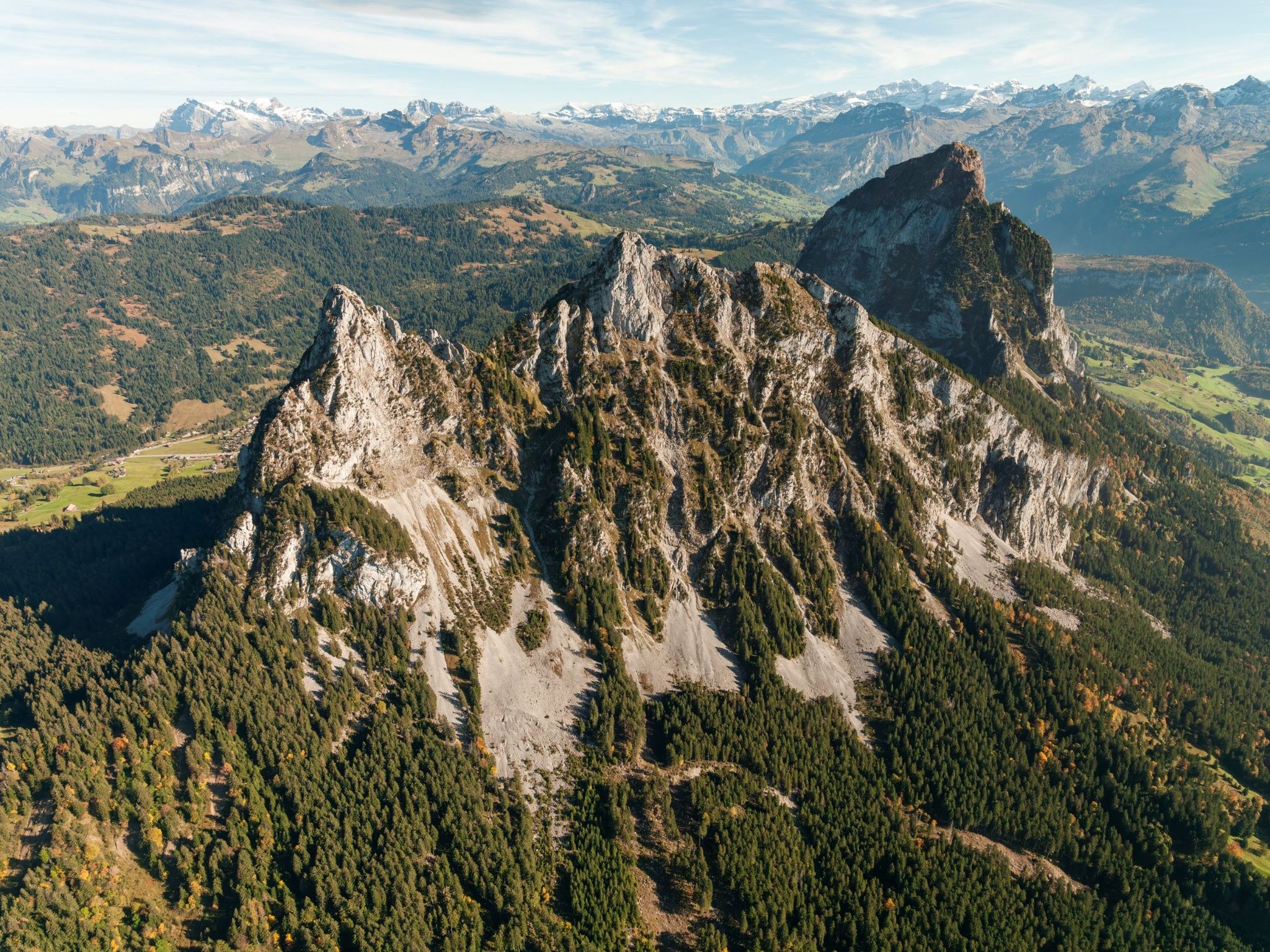 2048x1536 Adventure Region Mythen. LEK Schwyz circular route Around the Kleine Mythen