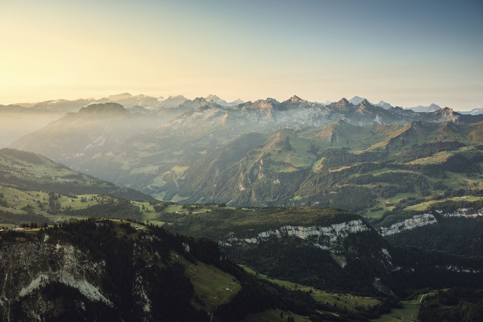 1613x1075 The best walks and hikes in Schwyz