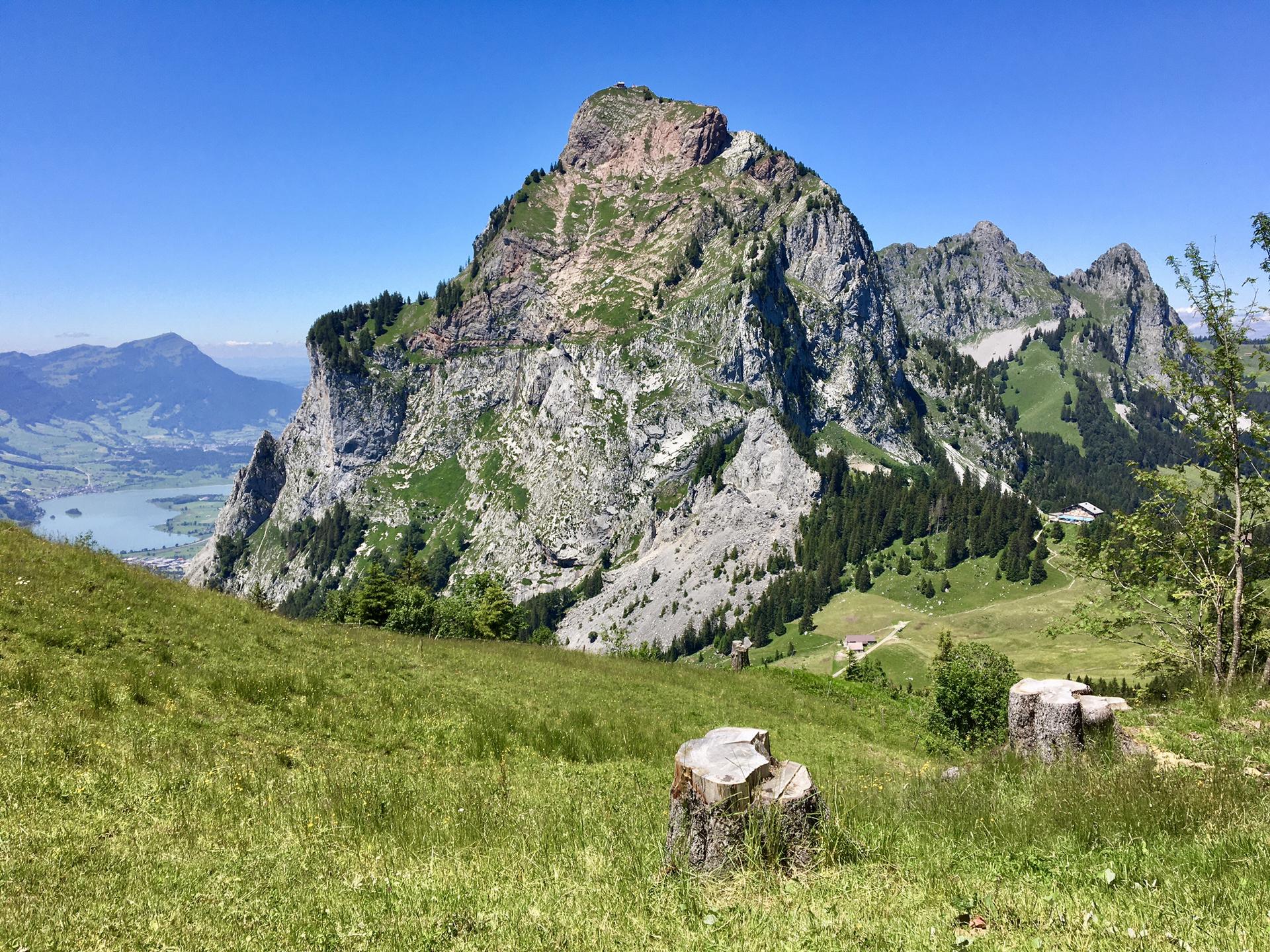 1920x1440 Natural Monuments in Schwyz