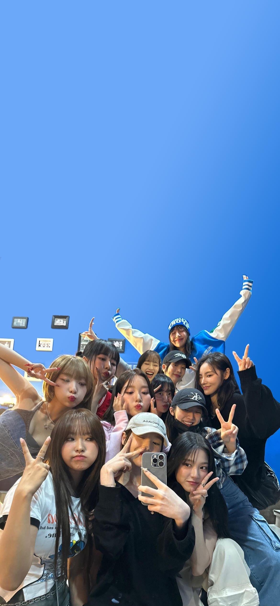 1170x2532 OT12 1170x2532 pixel Wallpaper