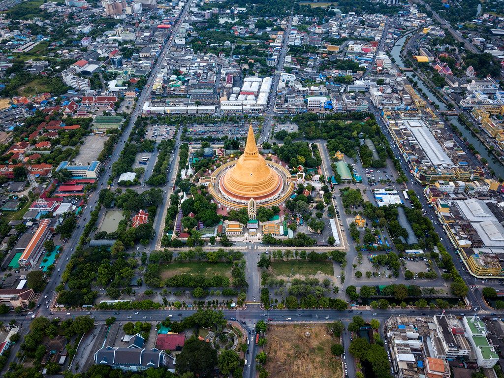 1024x768 Aerial view of Phra Pathom chedi Oldest Buddhist structure