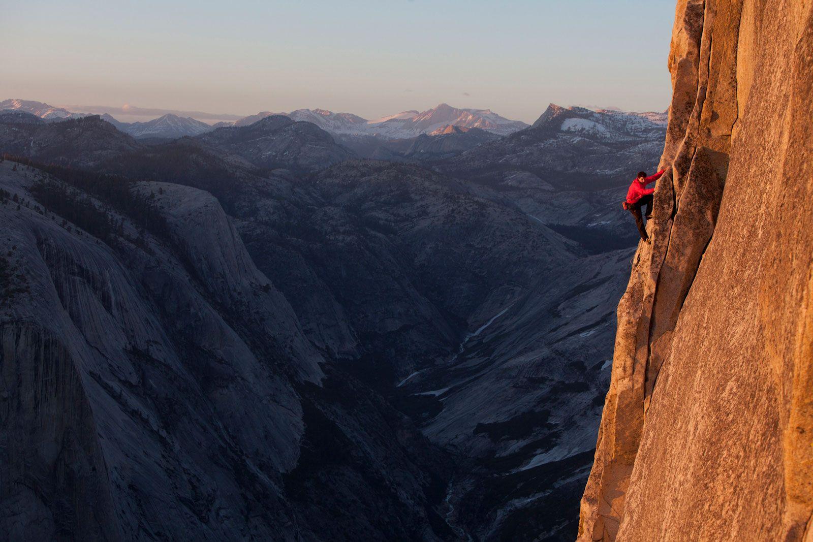 1600x1067 Photos of Free Solo Climber Alex Honnold's Most Epic Routes