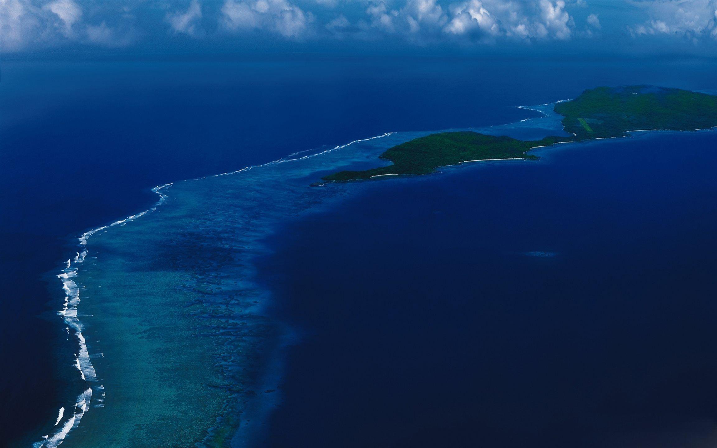 2304x1440 Caribbean Islands Mac Wallpaper Download