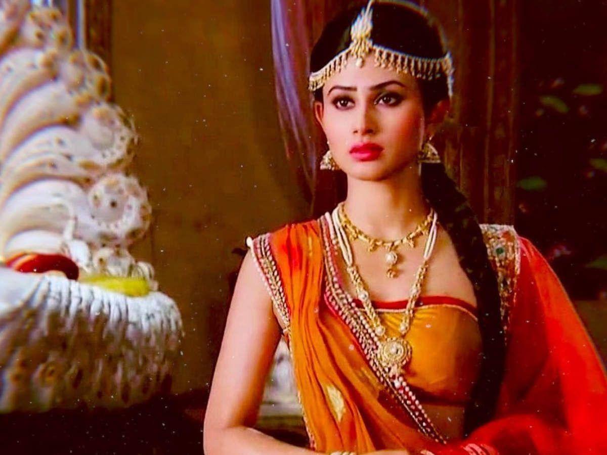 1200x900 Mouni Roy recalls her Devi Sati days from the show Devon Ke Dev Mahadev; shares pics of India