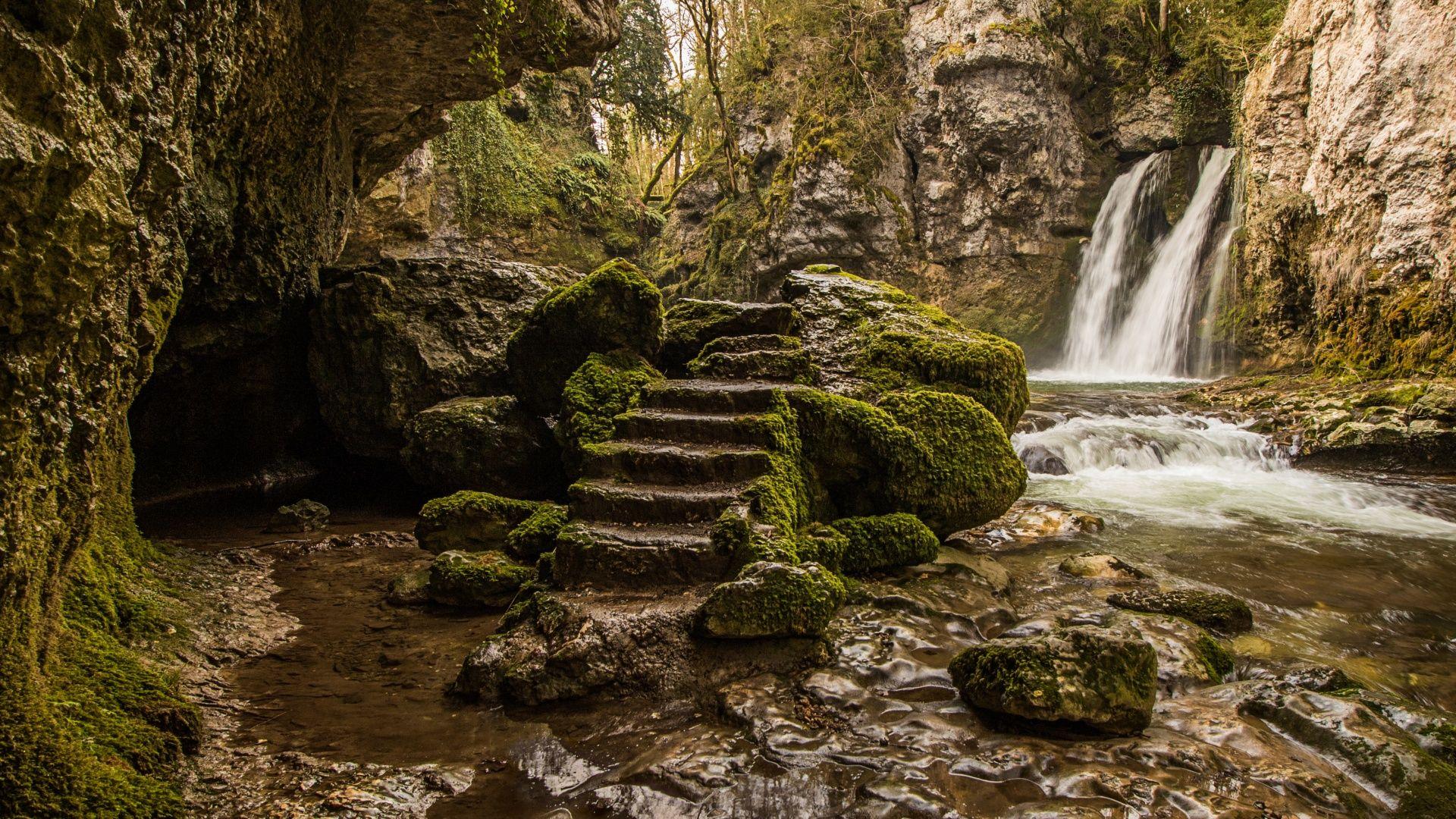 1920x1080 Tine de Conflens waterfall PS4 Wallpaper