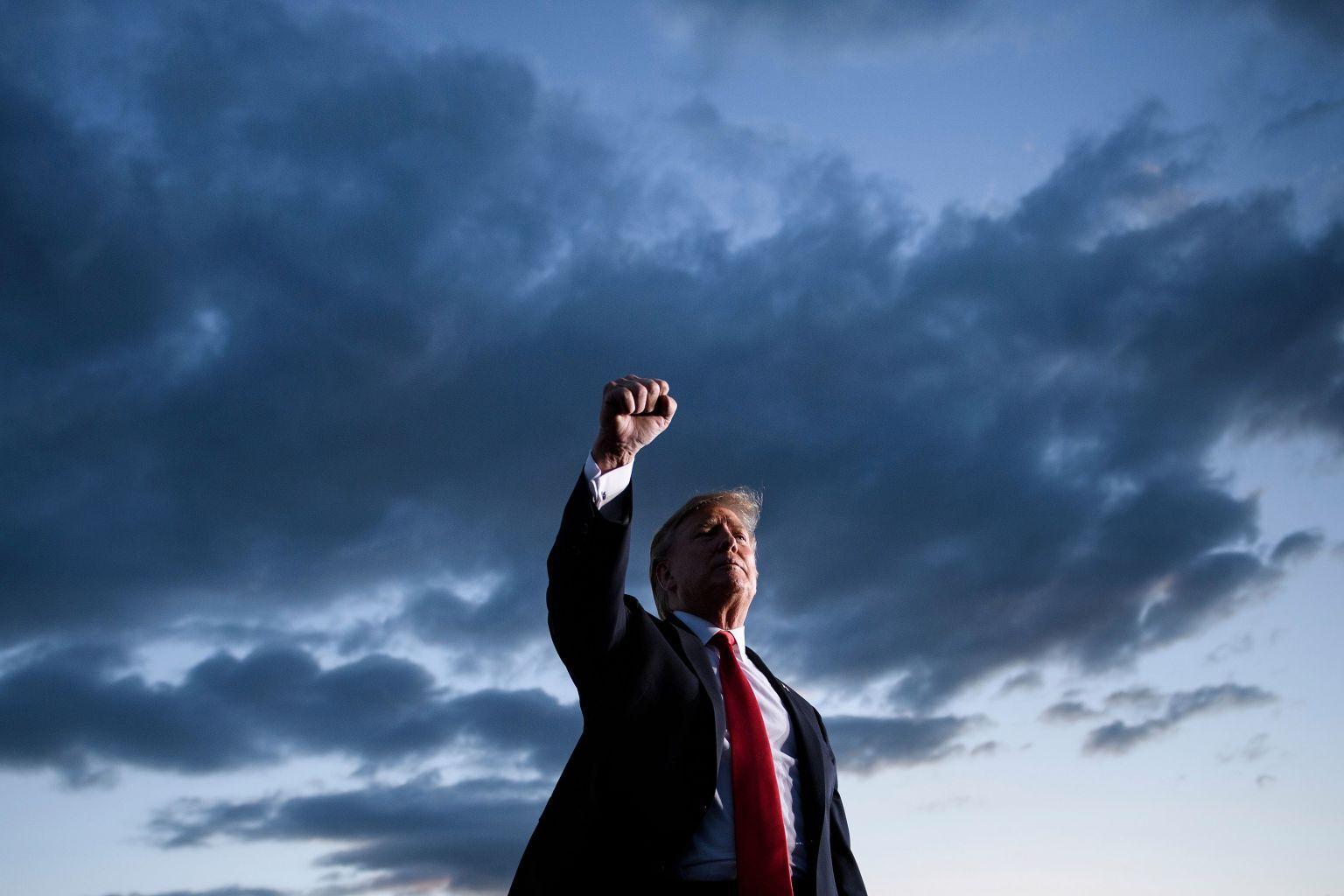 1536x1024 Donald Trump Is the World's Weakest Strongman
