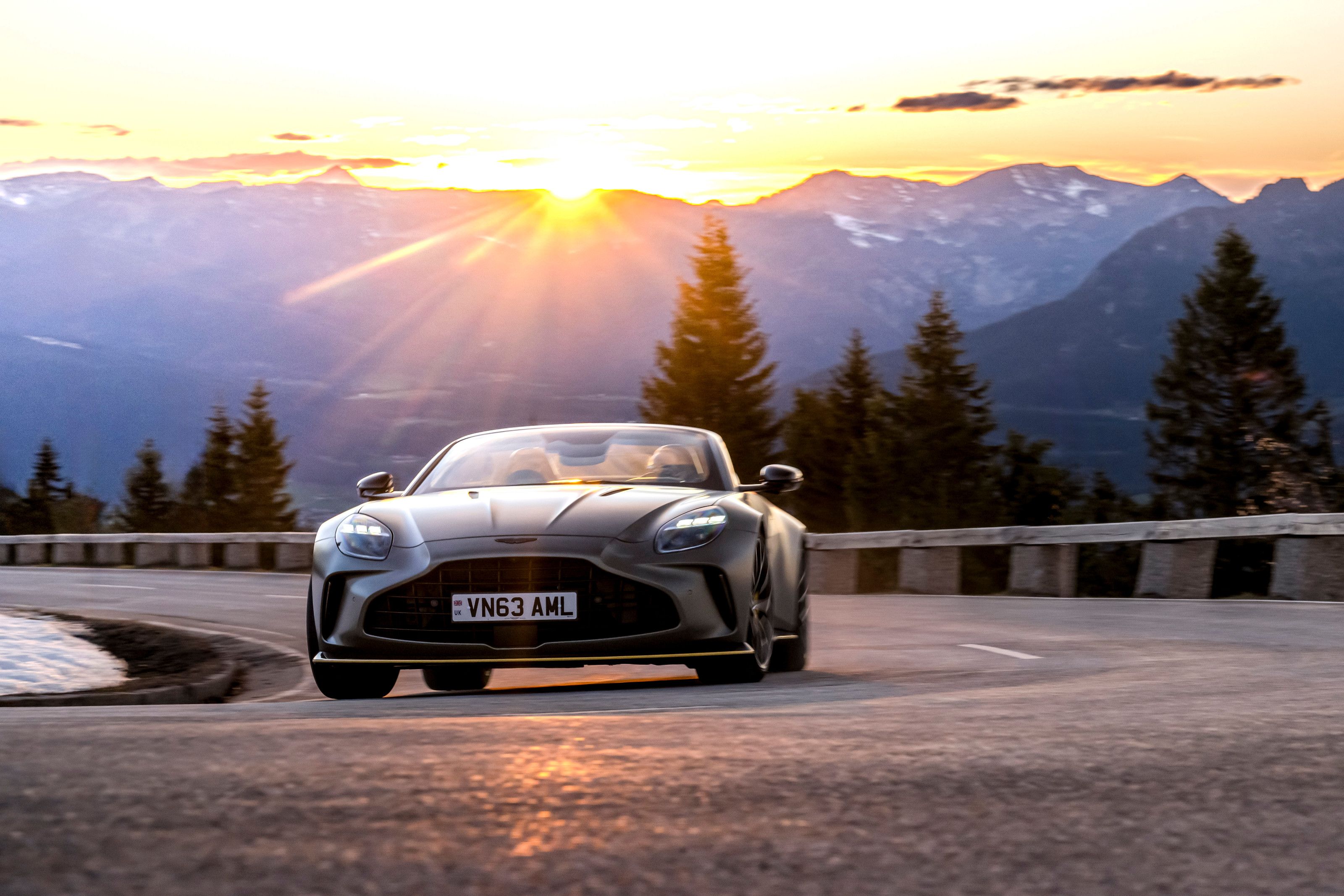 3200x2134 We savour the new Aston Martin Vantage Roadster on twisting Austrian roads. Wallpaper*