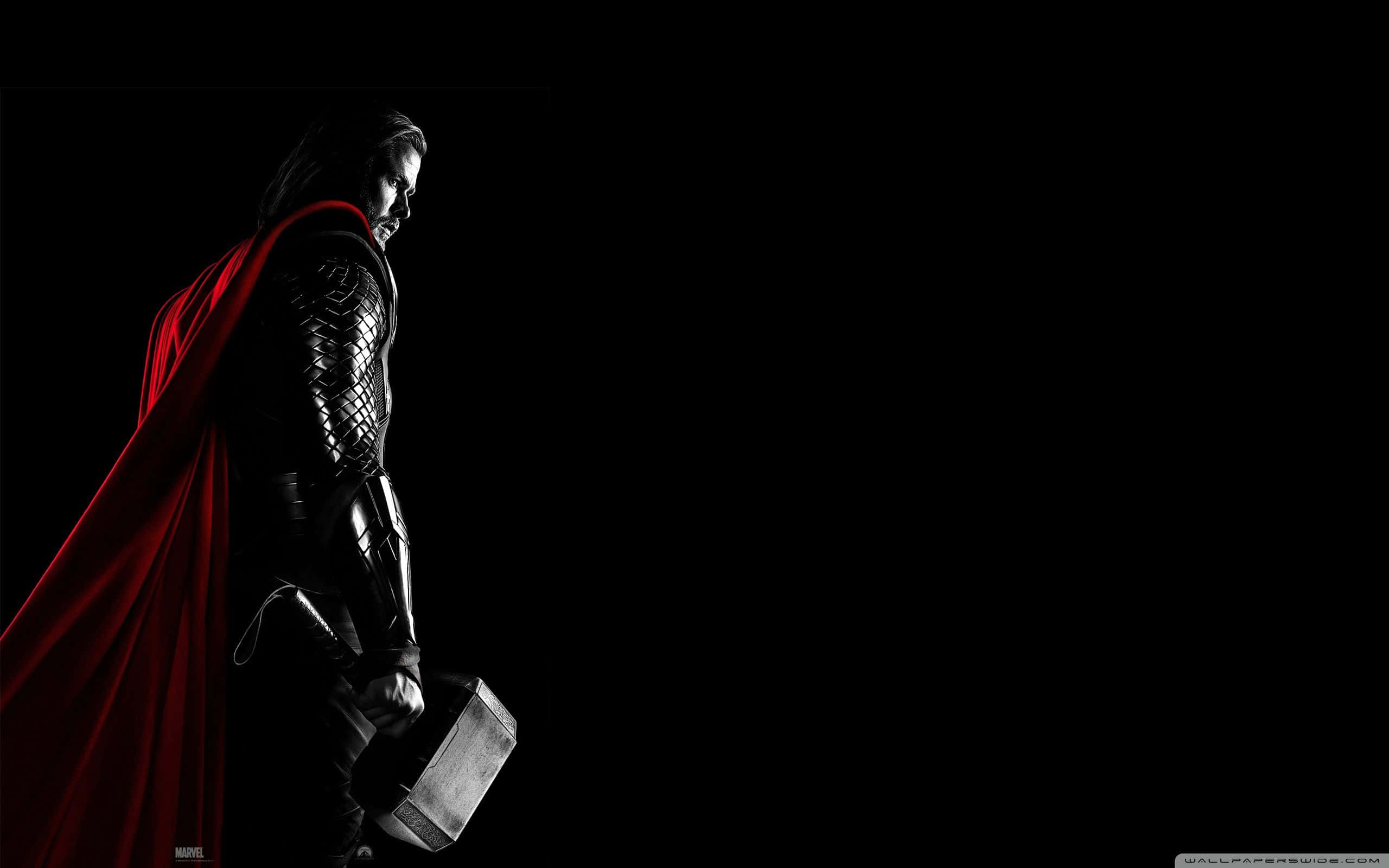 2560x1600 Download Marvel Black And White Thor Holding Mjolnir Wallpaper