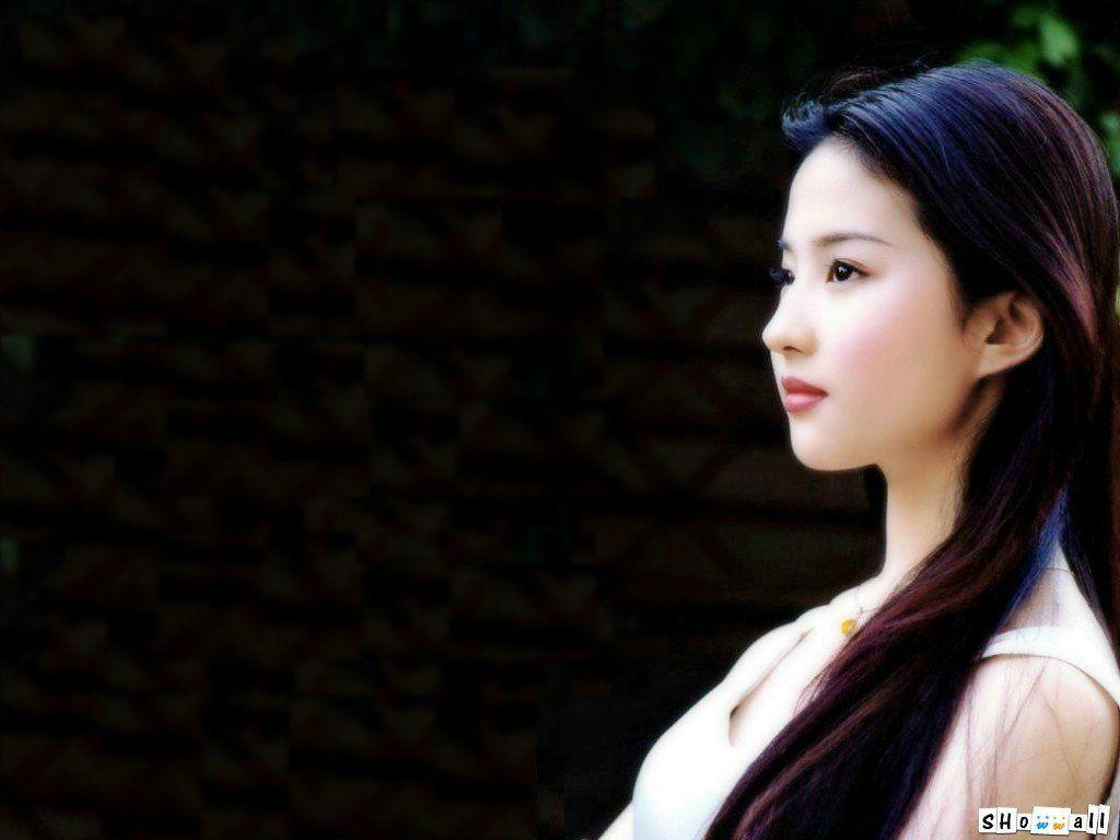 1024x768 Yifei Liu Wallpaper