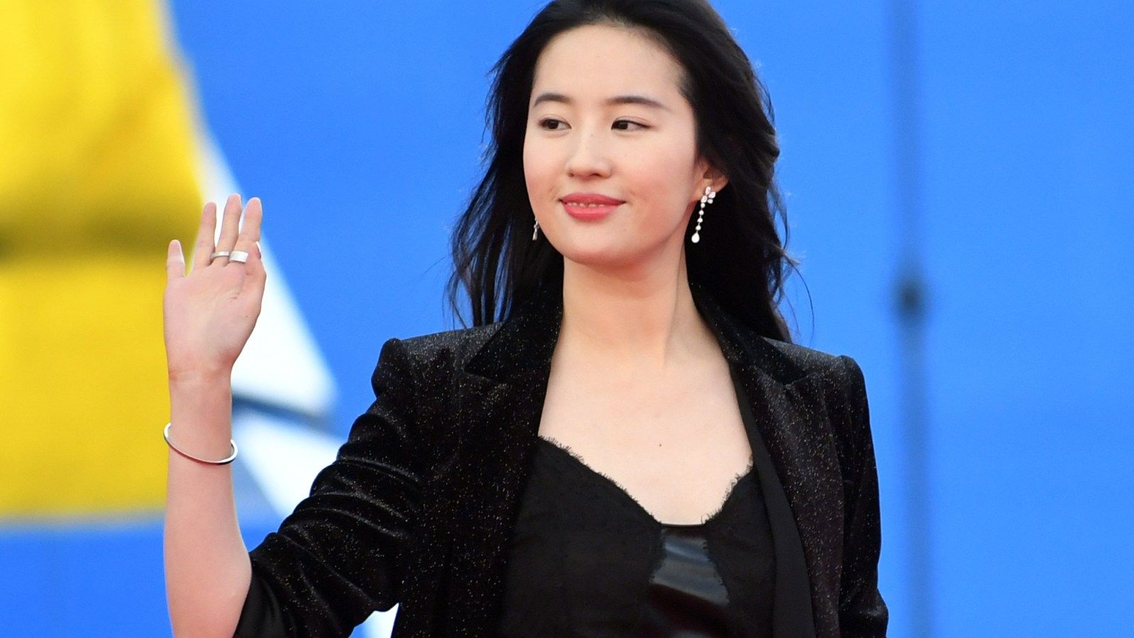 1600x900 Mulan' Star Sparks Backlash After Supporting Hong Kong Crackdown