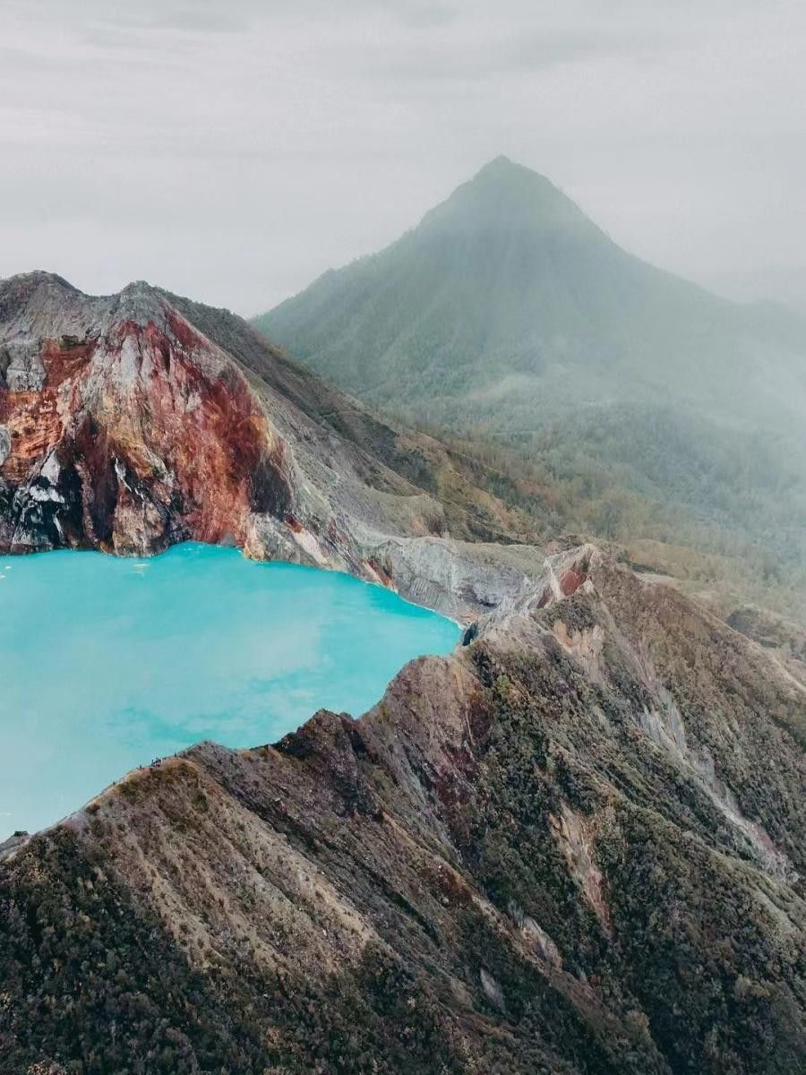 900x1200 Night hike at Ijen, encounter the earth's unique eerie blue flame. Trip.com Licin