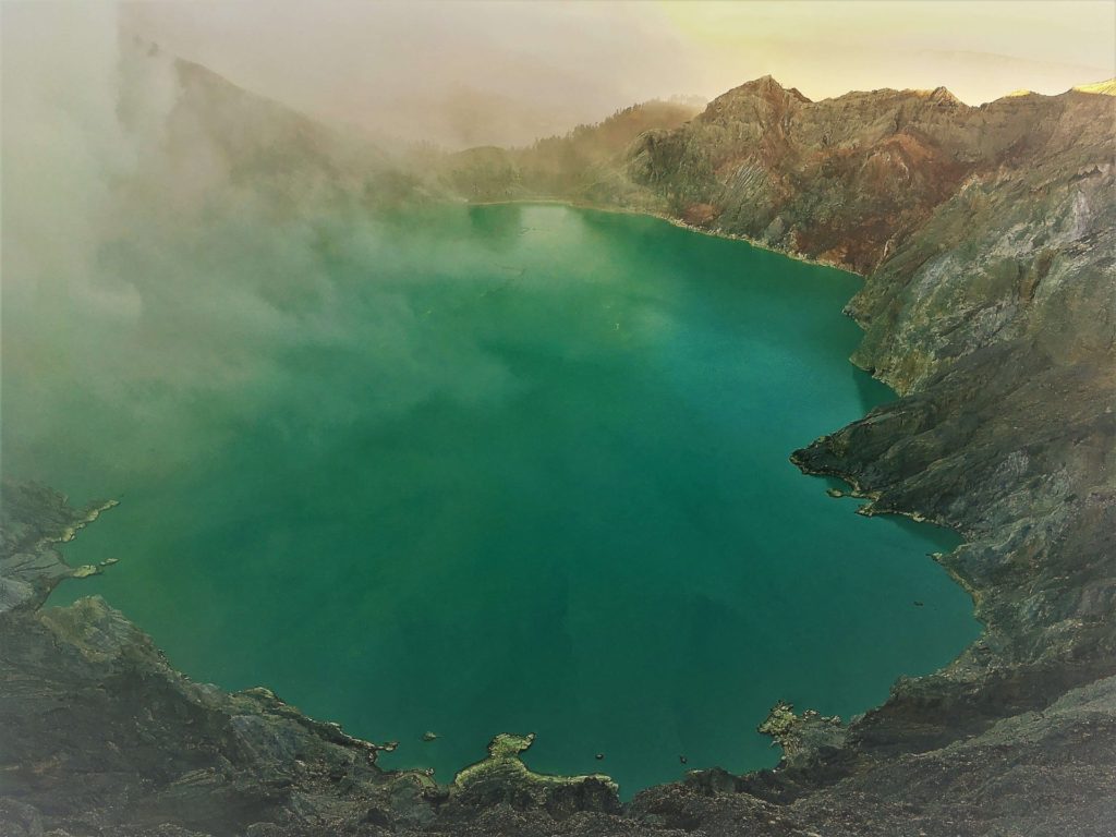 1024x768 Chasing the blue fire at Kawah Ijen MY LEGEND