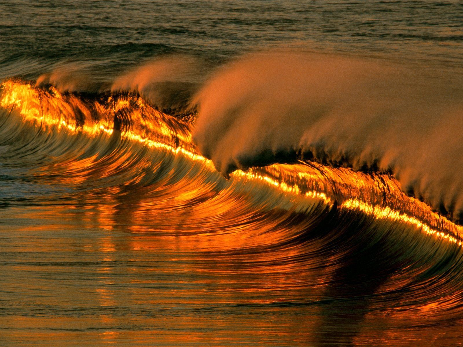 1600x1200 Orange Waves Wallpaper