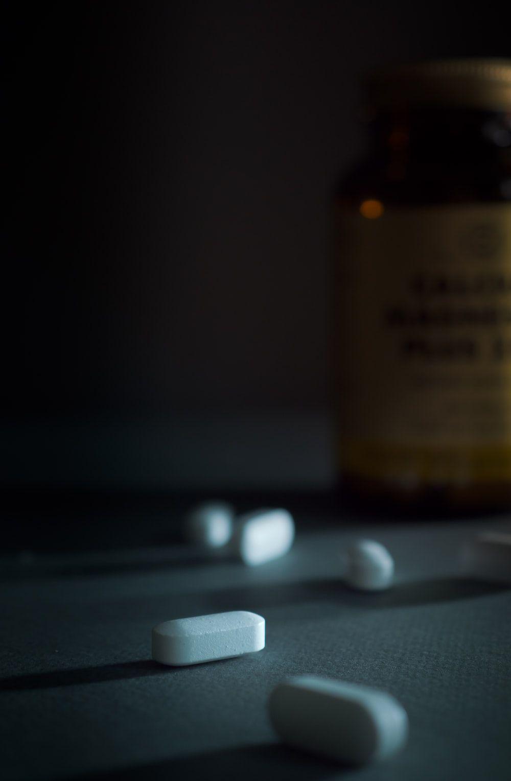 1000x1529 Pill Bottle Picture. Download Free Image