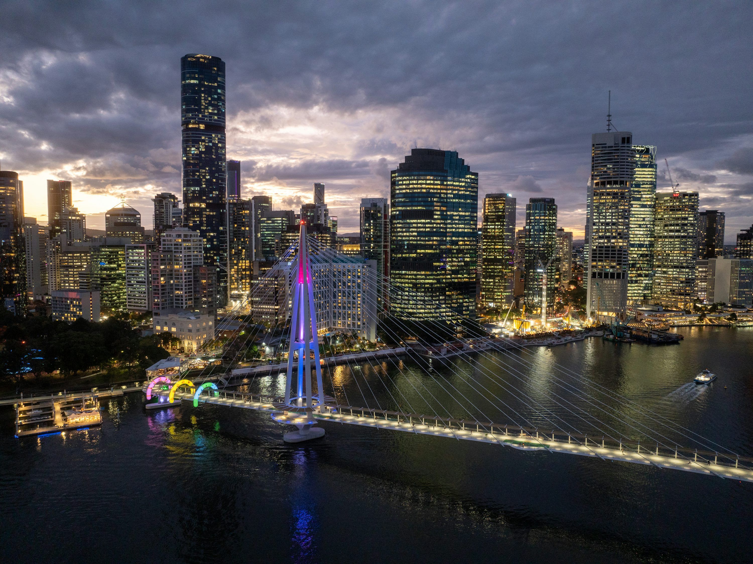 3000x2247 Brisbane Skyline Picture. Download Free Image