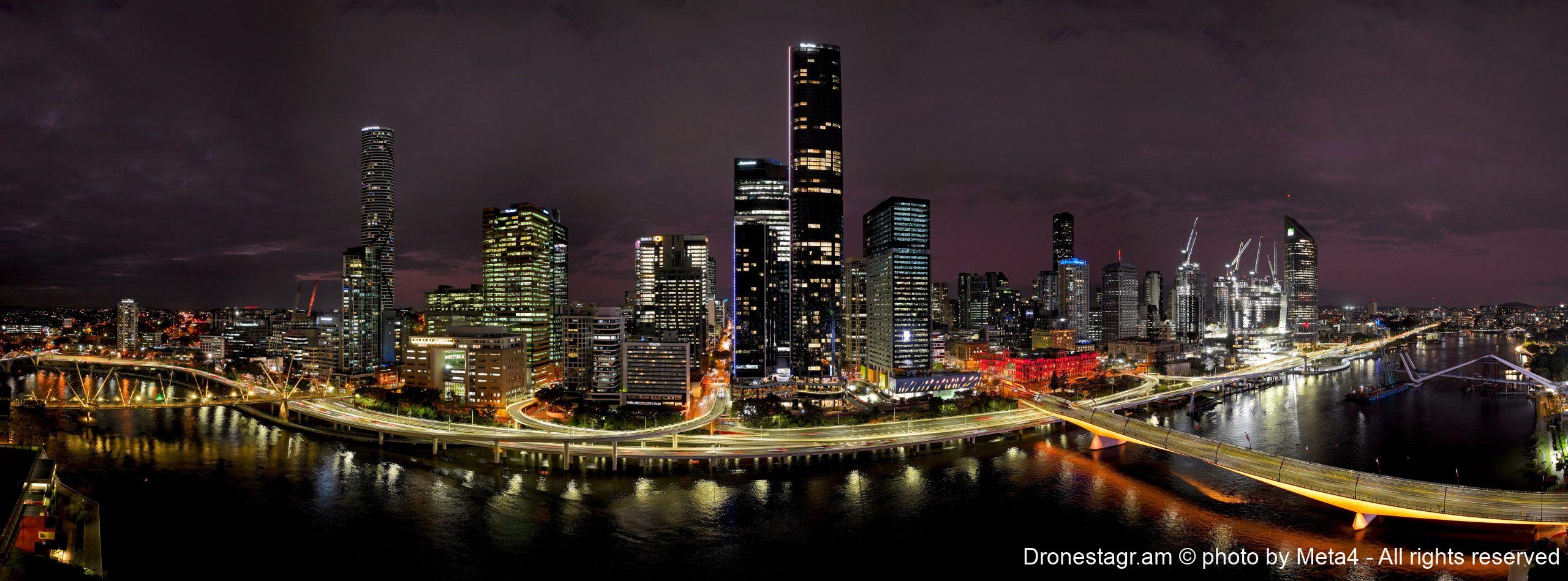 2560x949 Brisbane City an 18 image panorama of Brisbane City at night, Australia