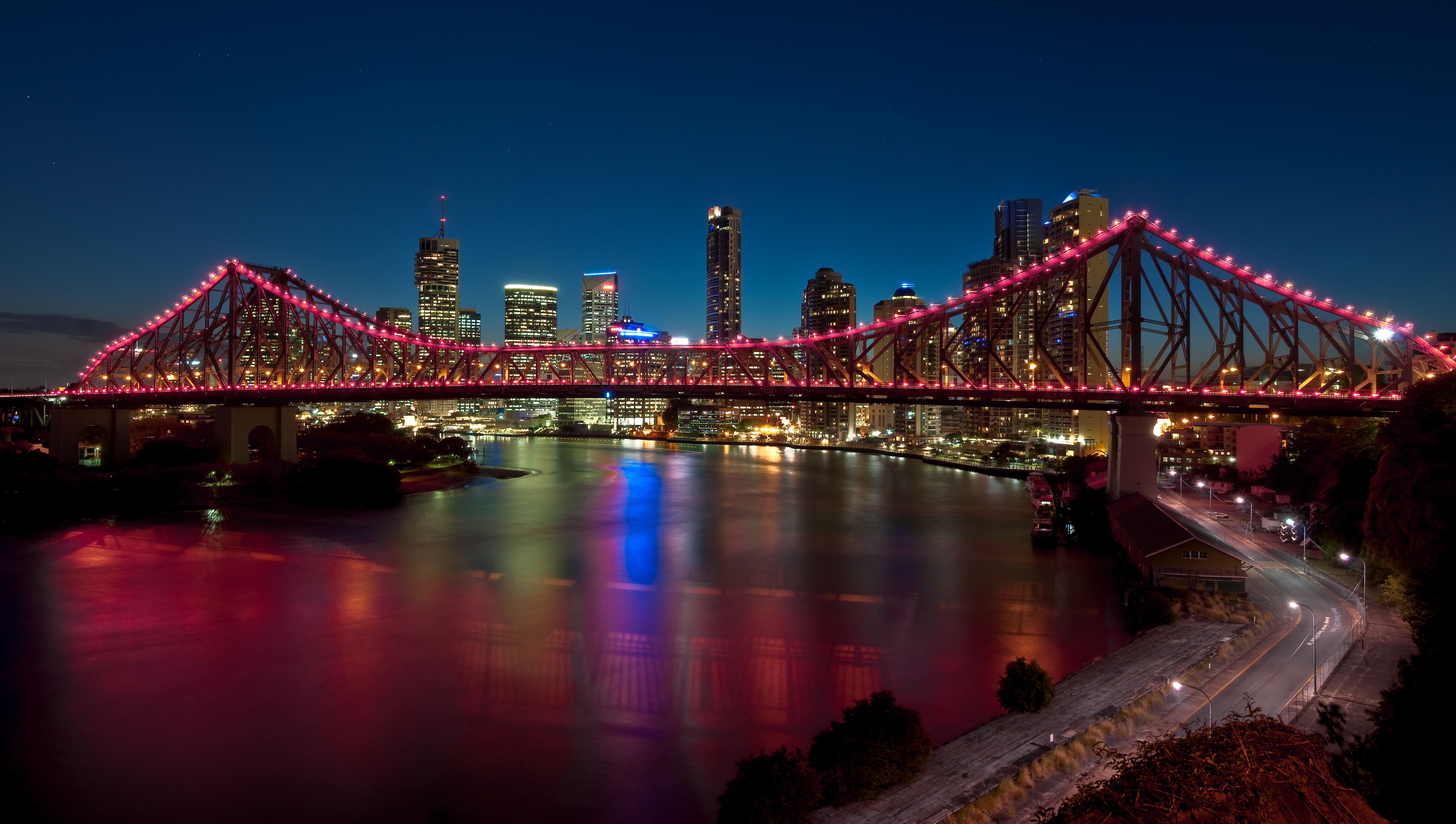6857x3880 Brisbane Story Bridge: Iconic Australia Skyline at Night Wallpaperx1600