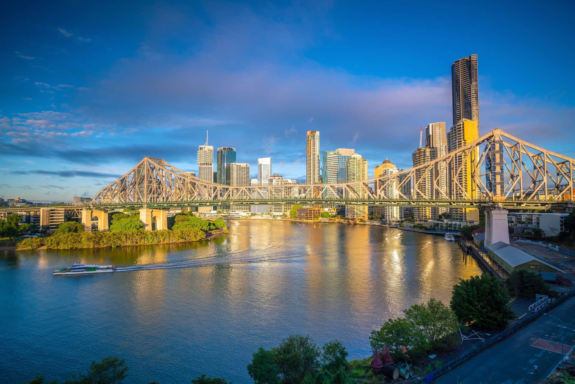 1920x1281 Download Stunning View Of Brisbane City Skyline At Sunset Wallpaper