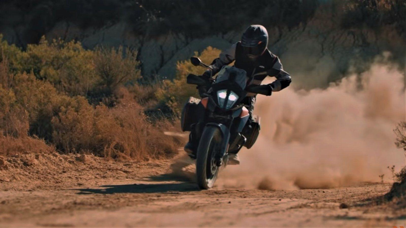 1600x900 KTM Adventure Wallpaper