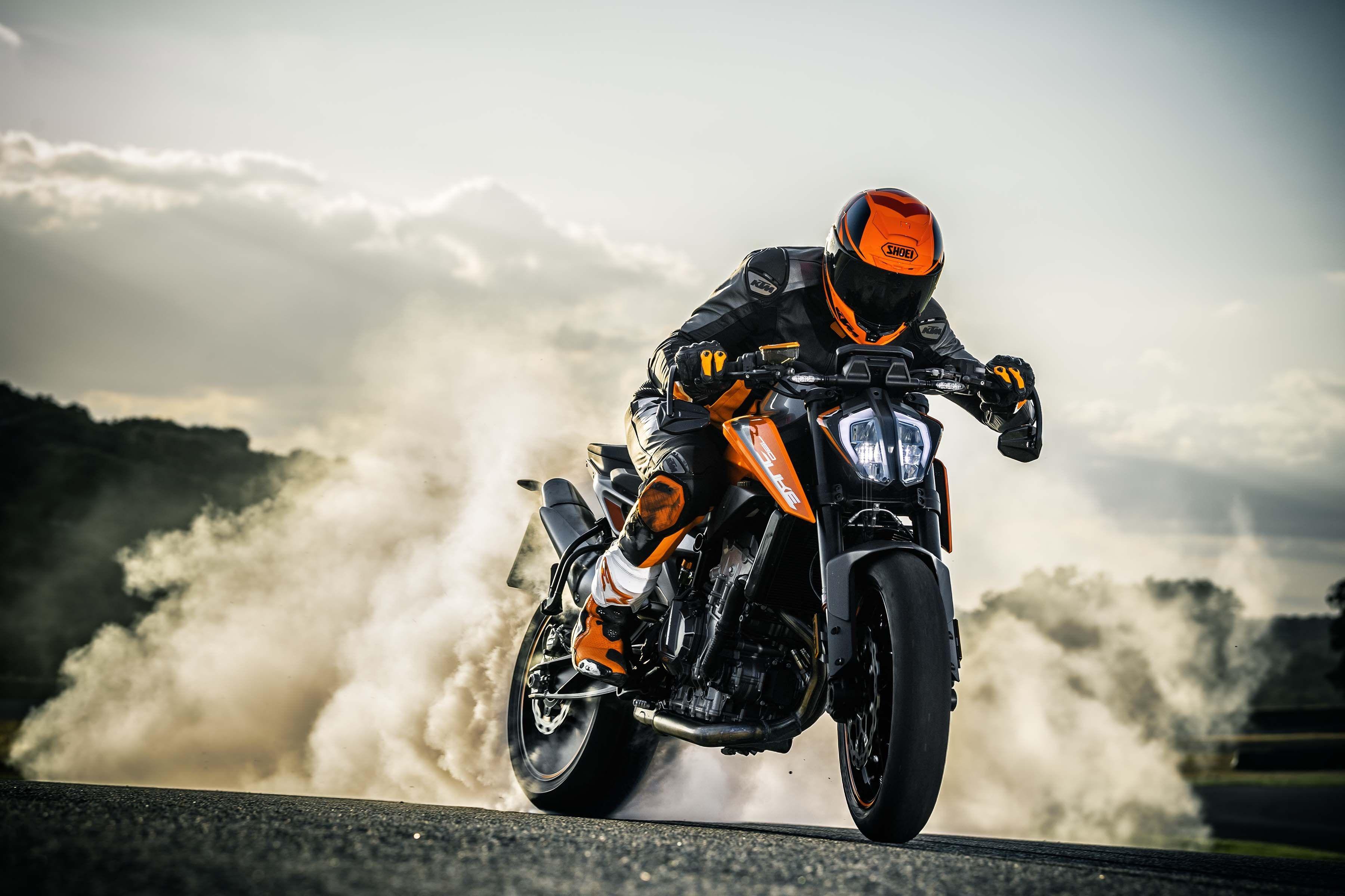 3600x2400 KTM Bike Picture Widescreen Wallpaper 66461 3600x2400px