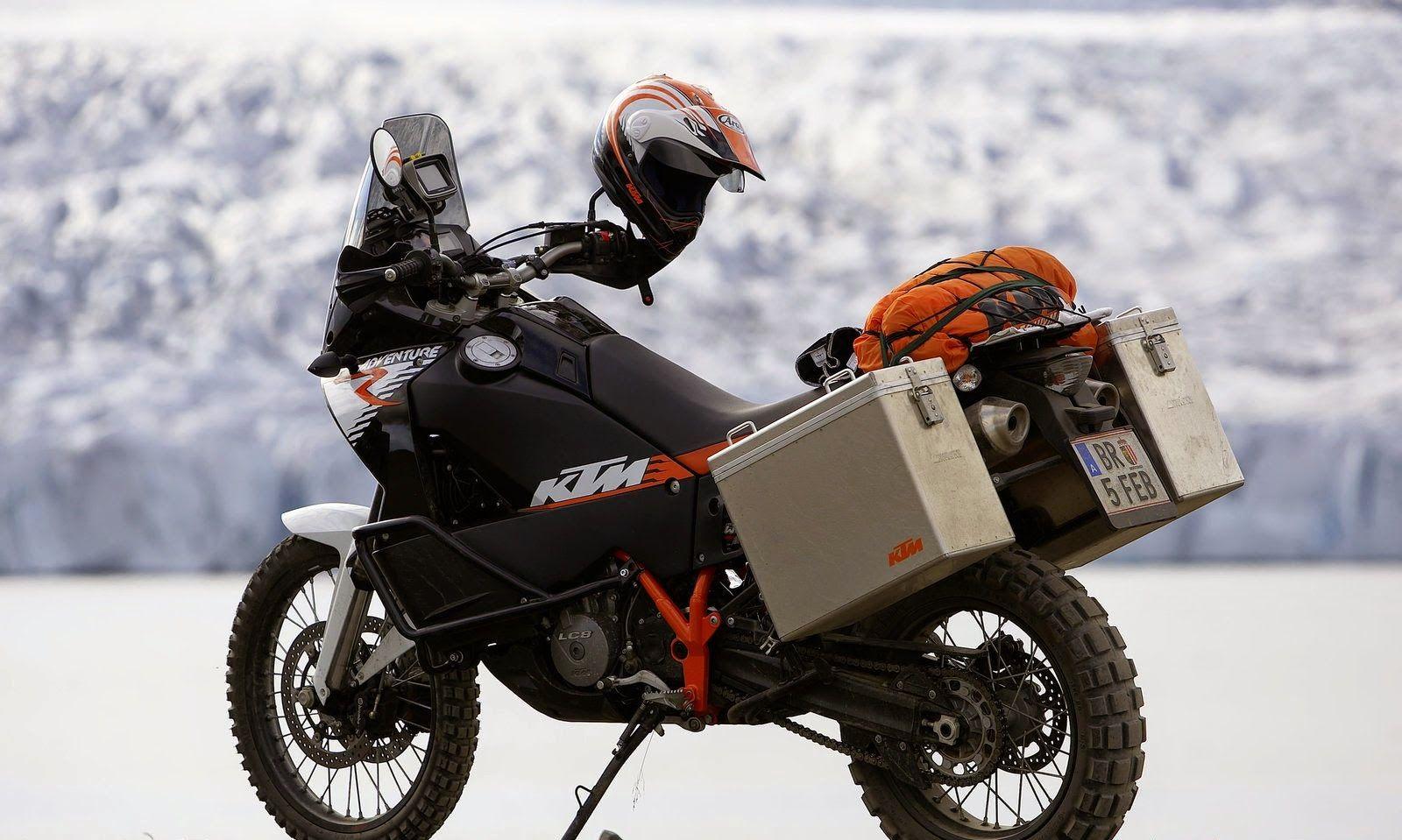 1600x959 Adventure Bike Wallpaper