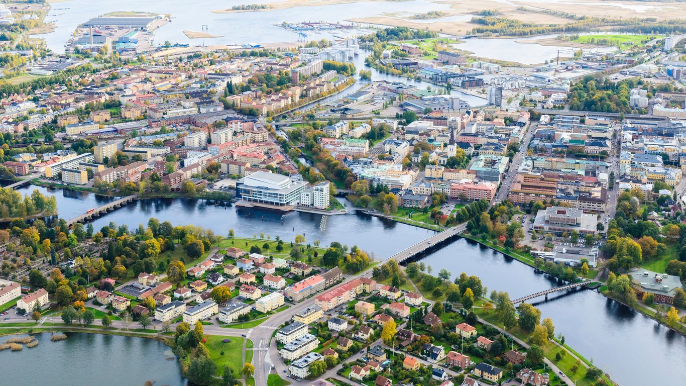 1366x768 Cheap Flights to Karlstad