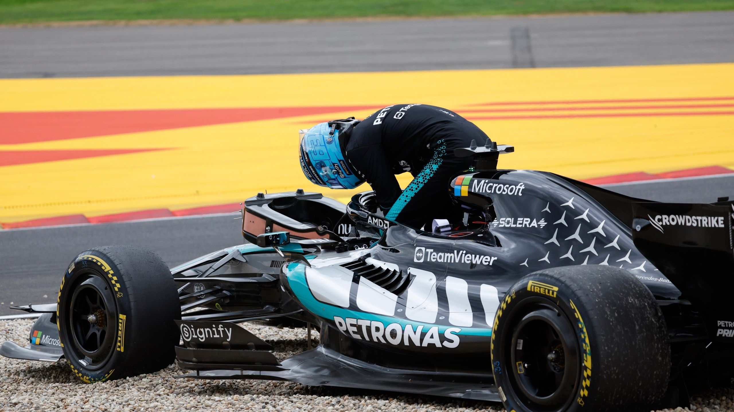 2560x1440 How mystery software quirks are transforming the Formula 1 title race