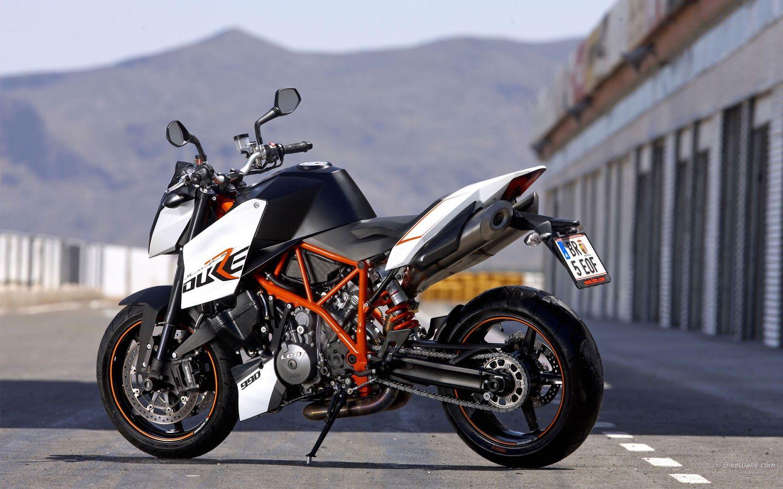 1600x1000 KTM 990 Super Duke