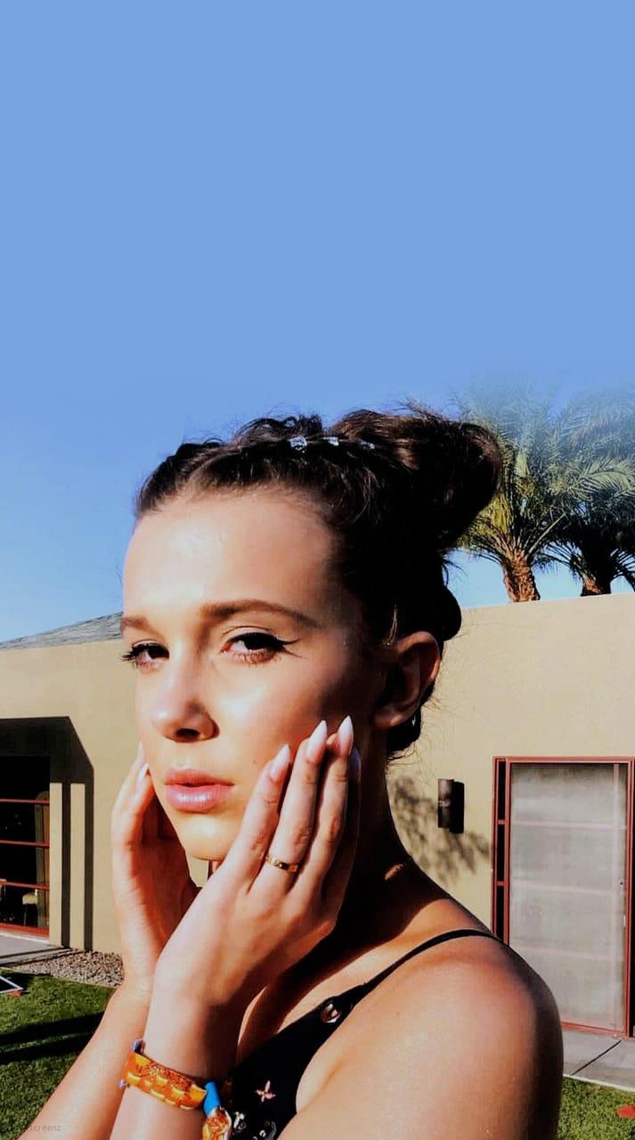 713x1280 Millie Bobby Brown 2020 iPhone Wallpaper