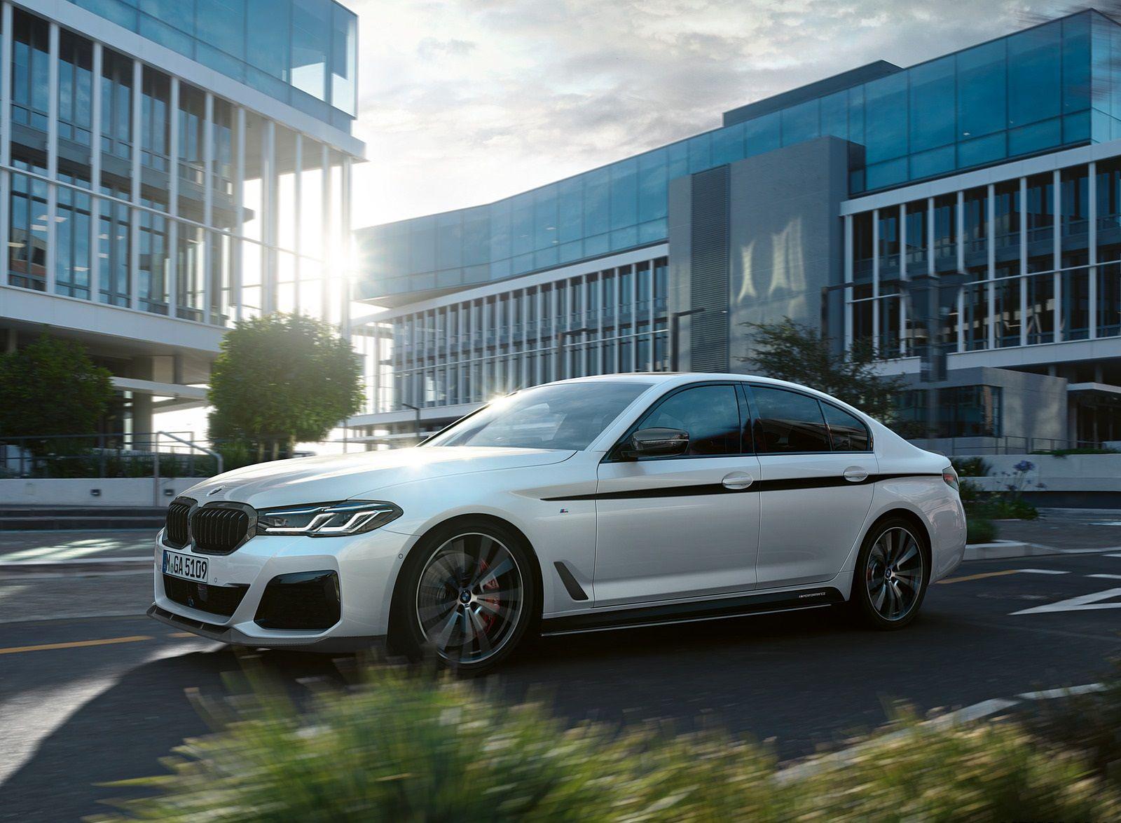 1600x1174 BMW 5 Series M Performance Parts Wallpaper (HD Image)