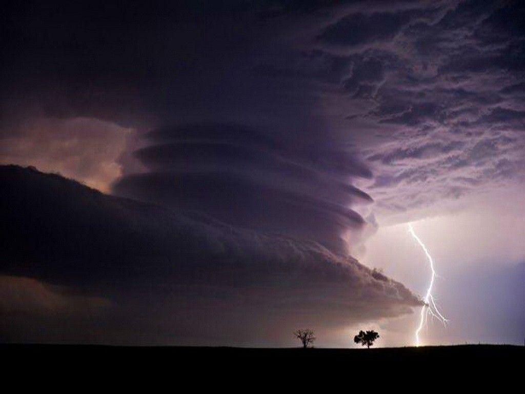 1024x768 Dark Power Large Destruction Sky Trees Tornado Wallpaper For Desktop