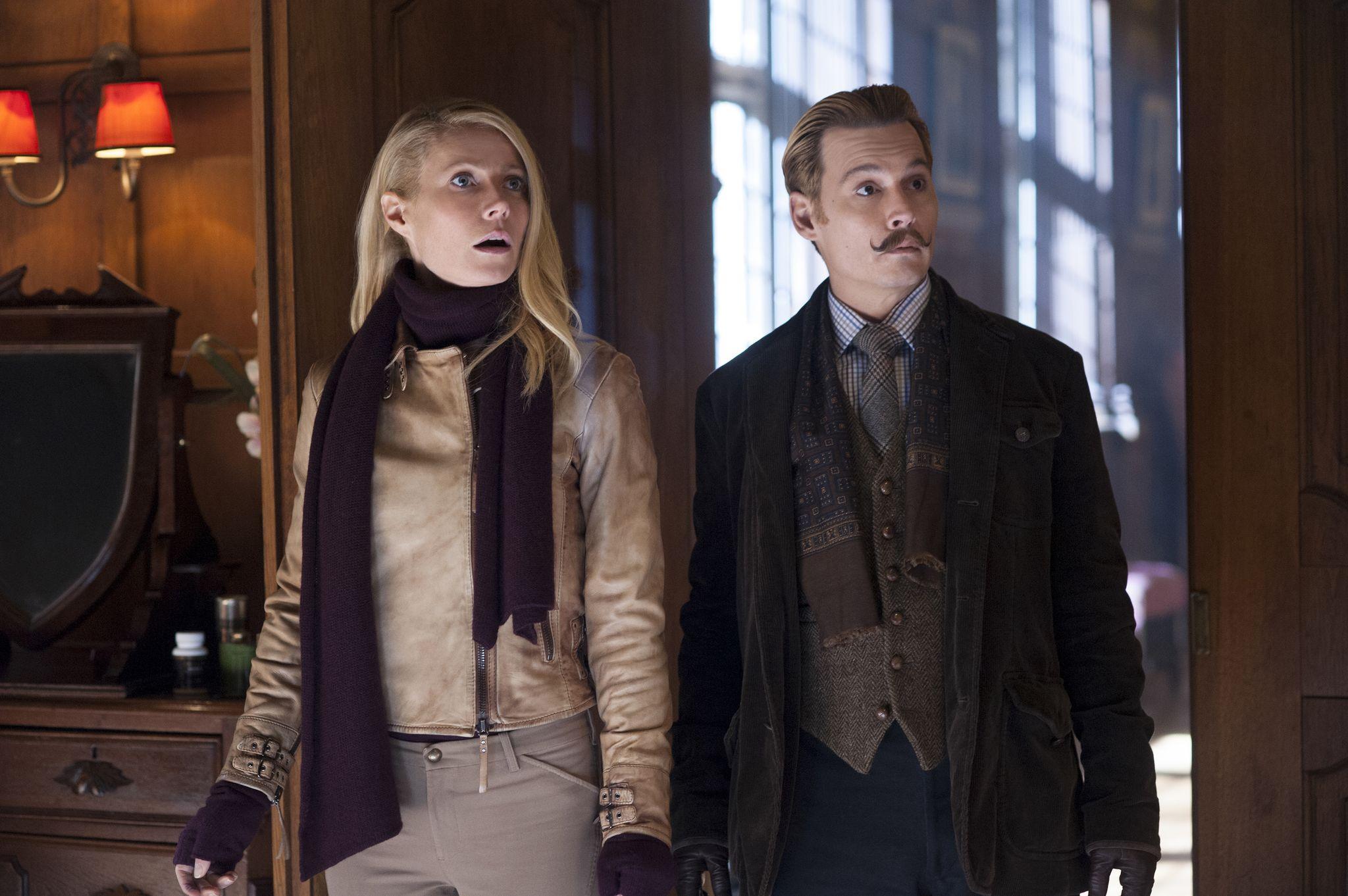 2048x1362 Mortdecai (2015)