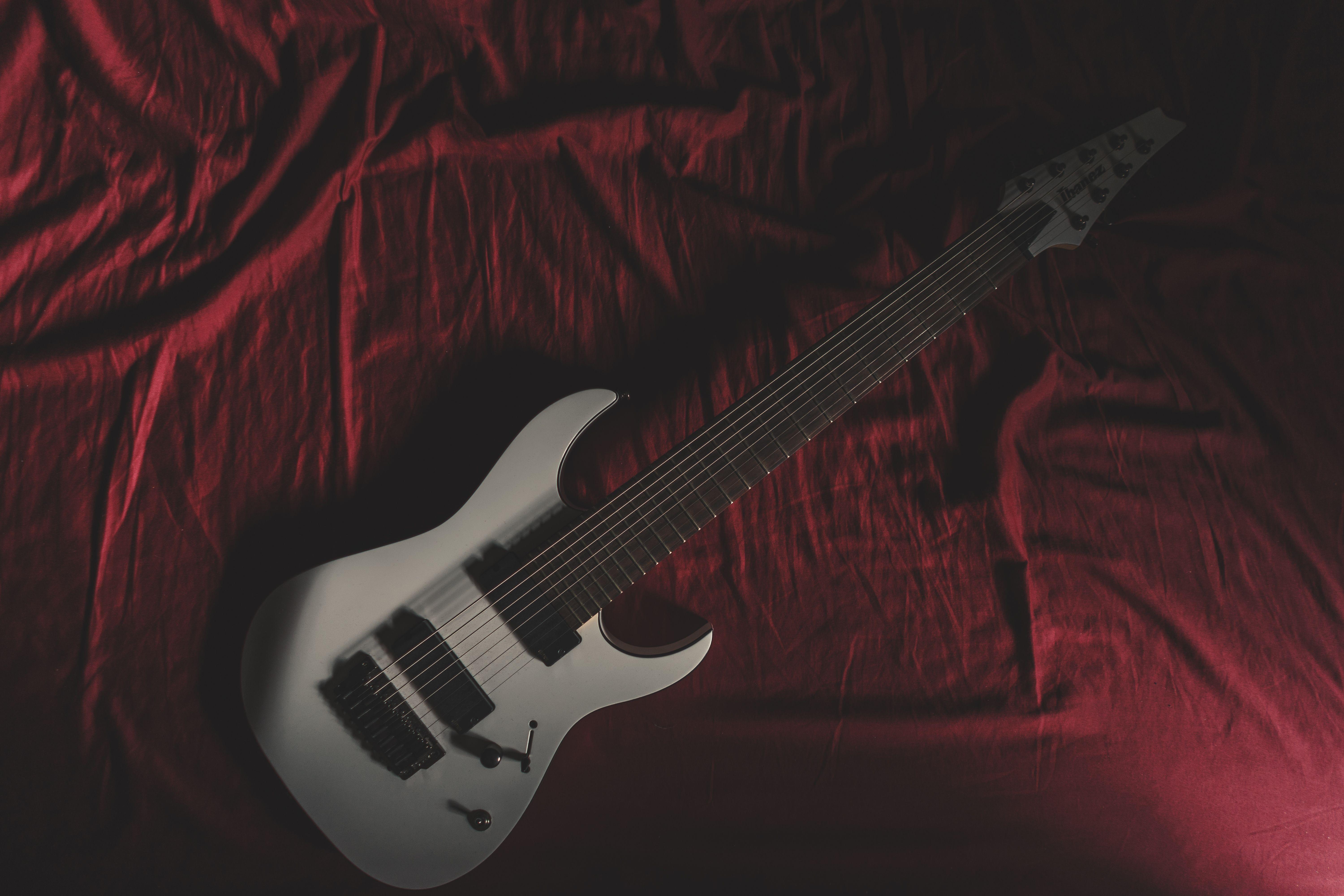 6000x4000 Free of bed, electric guitar, ibanez